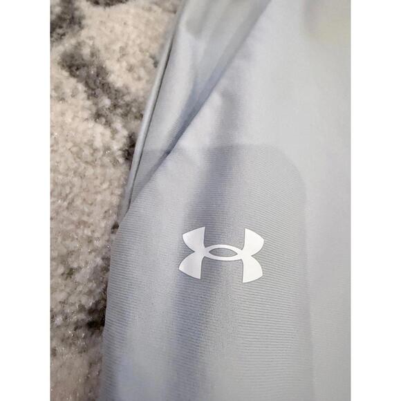 Under Armour - Picture 5 of 8